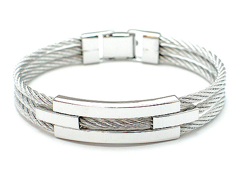 Designer silver tone cable 3 row clasp 12mm wide $35