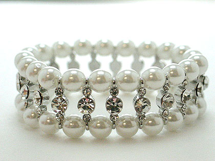 What an absolute stunning pearl and crystal stretch bracelet this is $65
