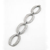 7816 $75 Heavy, unique, striking, sophicated, Chic', I can keep going that is how HOT this is 1.25inW 8.5inL clasp