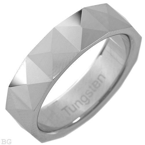 Titanium diamond cut and high polish. Stunning ring